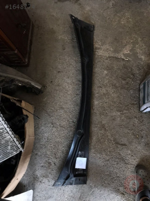 RENAULT CLİO 4 ÖN CAM ALT IZGARASI